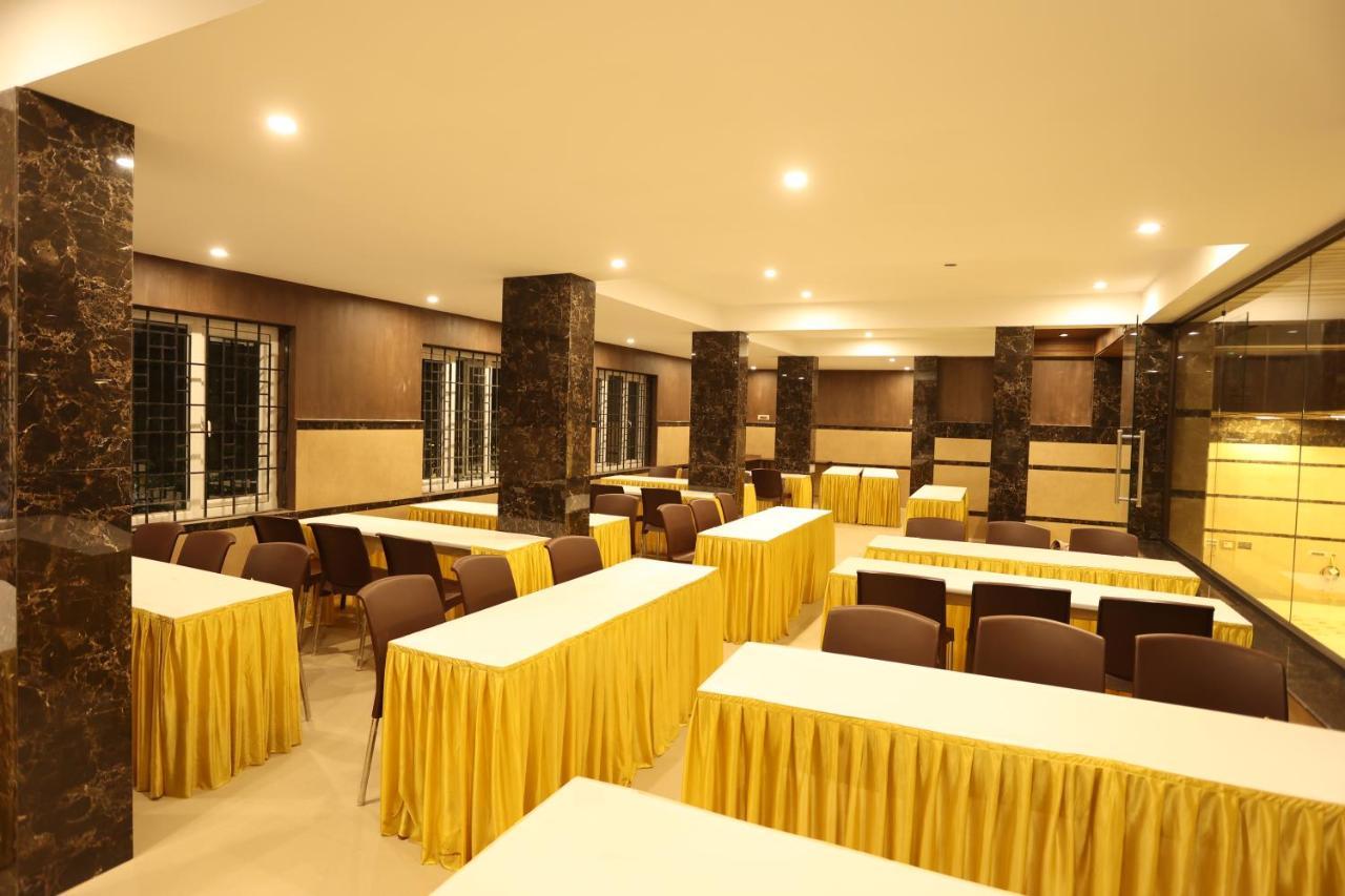 מלון Tiruchirappalli Minas Manor מראה חיצוני תמונה